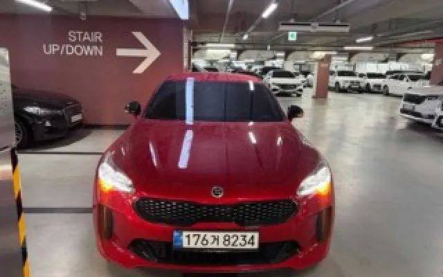 스팅어 중고차 스팅어 디젤 2.2 2WD 매물 사진 18 - 2017/06 215,809km