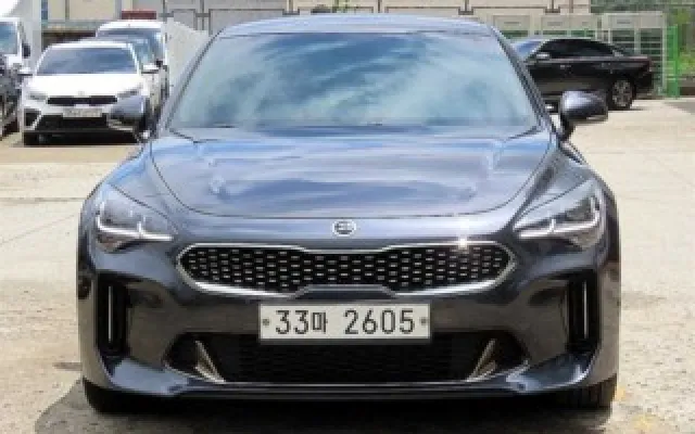 스팅어 중고차 스팅어 가솔린 2.0 터보 AWD 매물 사진 2 - 2017/05 70,000km