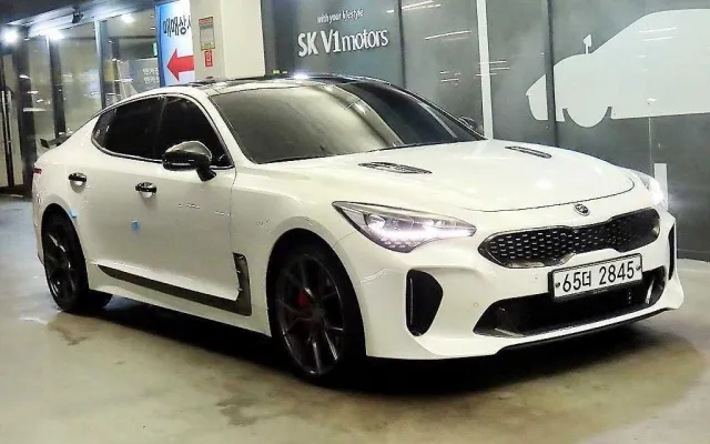 스팅어 중고차 스팅어 가솔린 2.0 터보 AWD 매물 사진 17 - 2019/06 82,007km